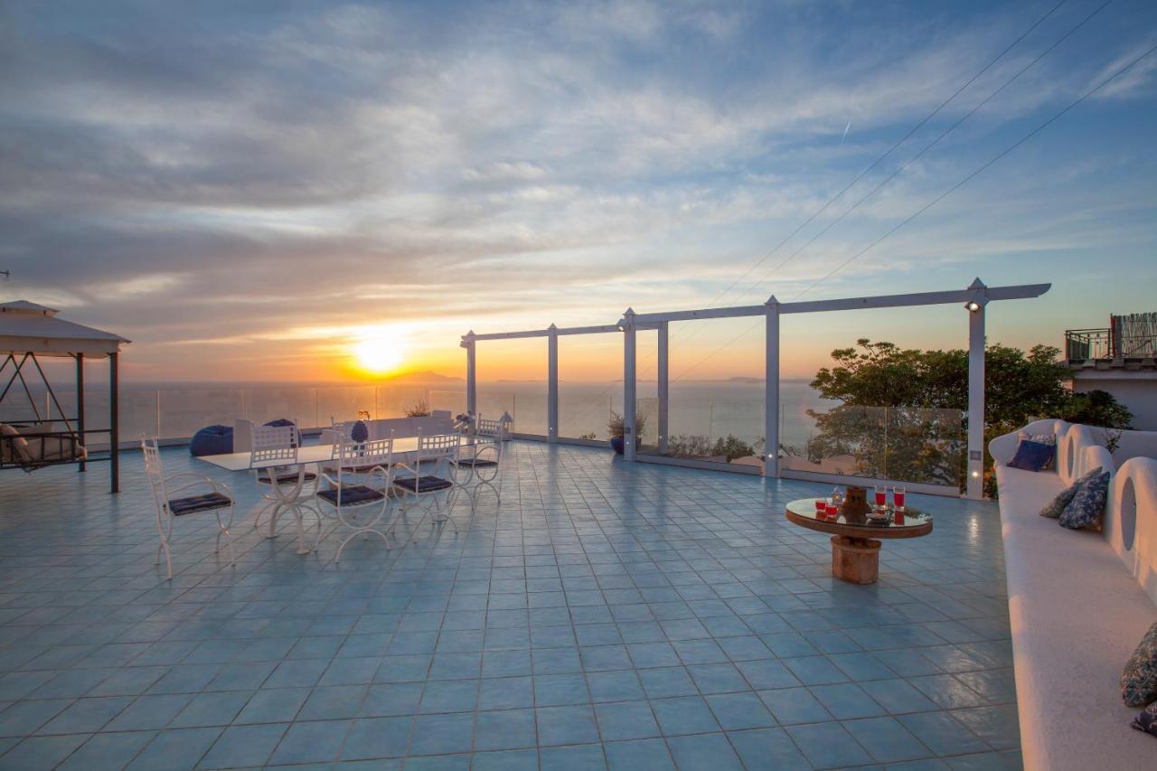 Villa Venus In Penisola Sorrentina マッサ・ルブレンセ エクステリア 写真